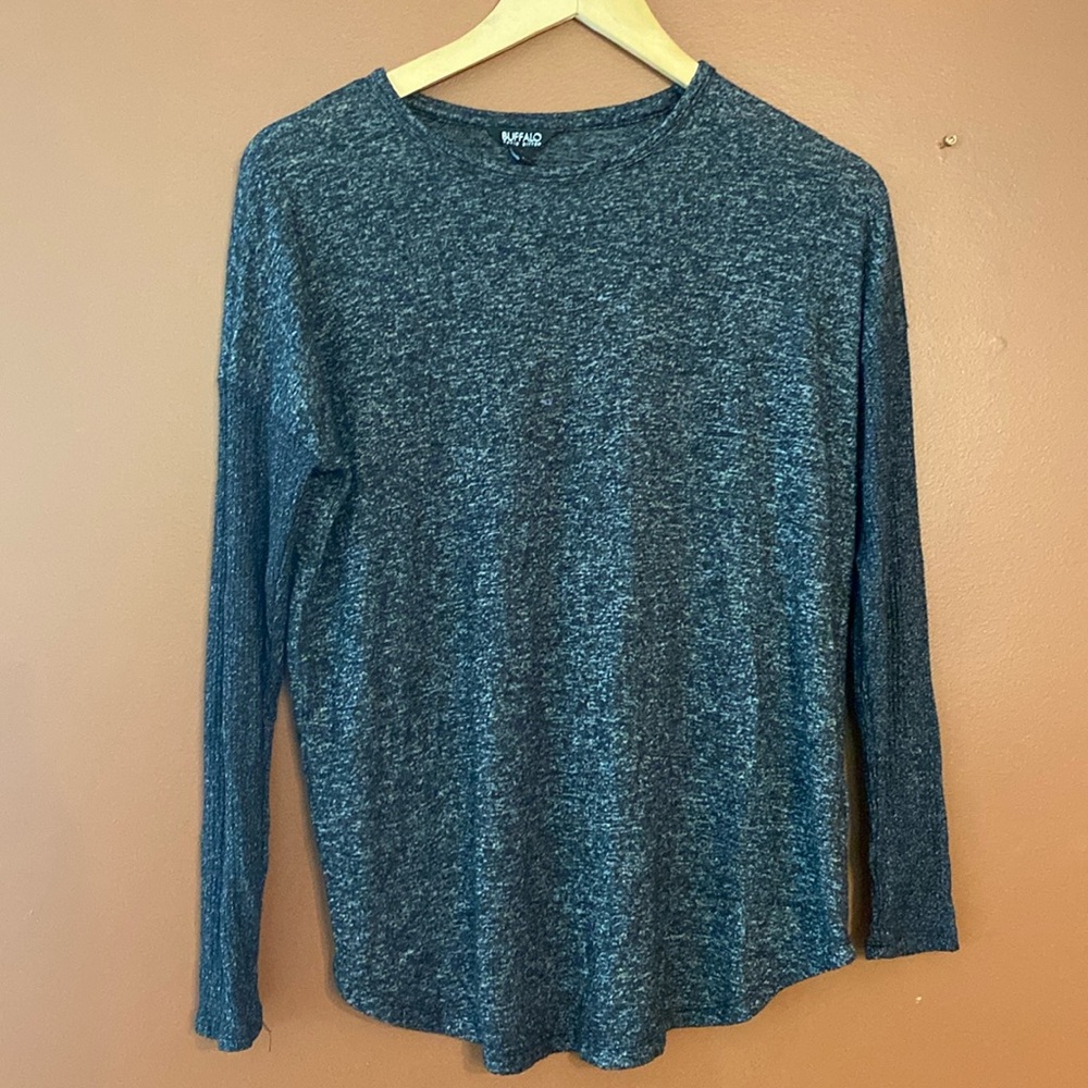 Buffalo DAVID Bitton ladies light sweater in size small. Heathered black.